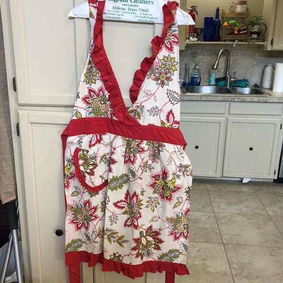 Cost Plus World Market Accessories - Beautiful Floral Apron